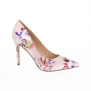 NINE WEST FLORAL HEELS